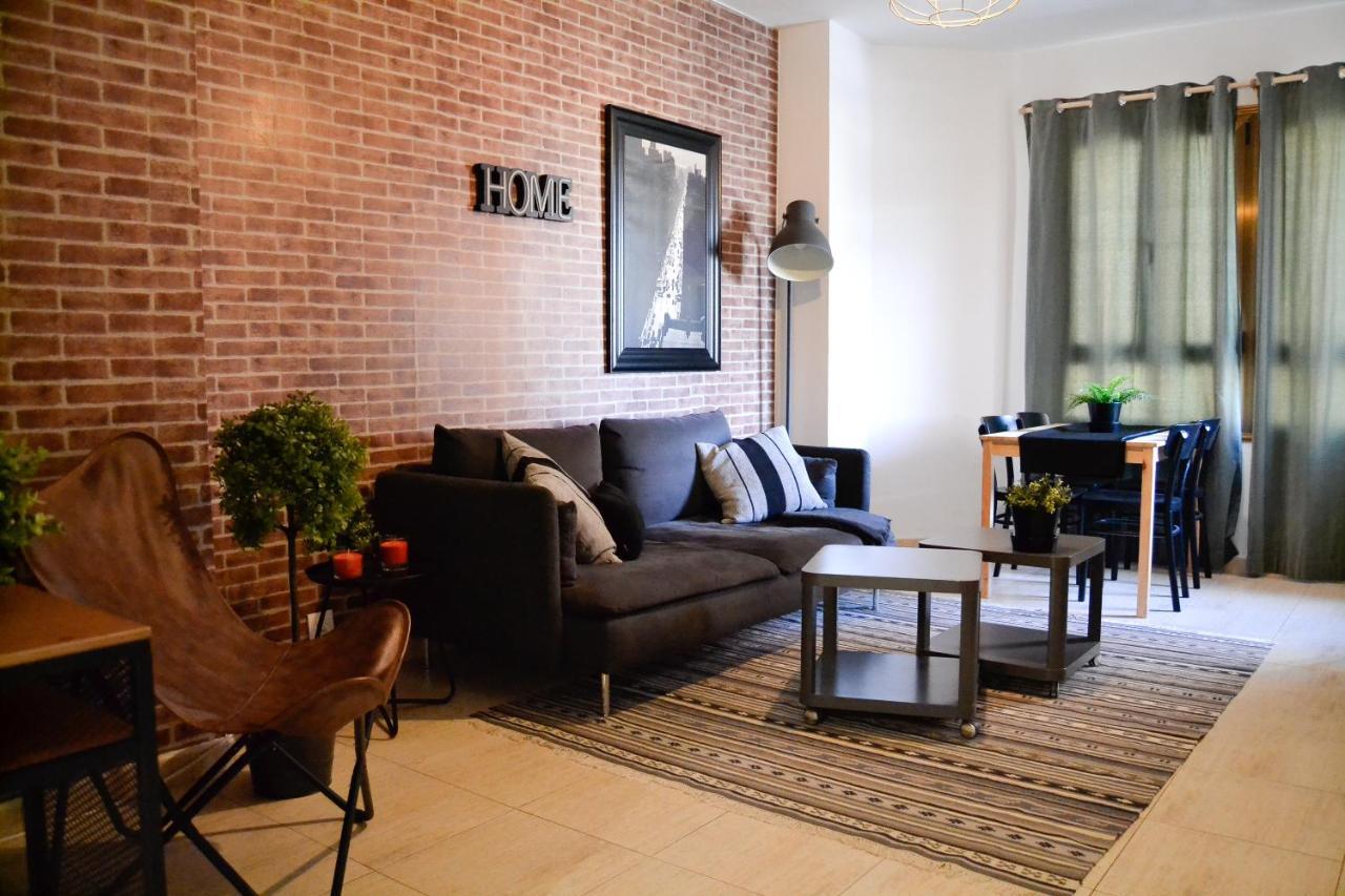 Apartment Near The -3bed -2bath -wifi *